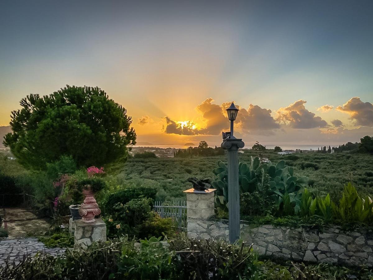Vila Guarda L'orizzonte Laganas